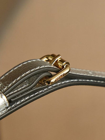 フェンディバッグ細部ディテール